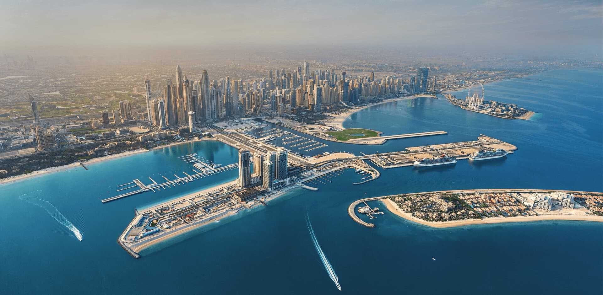 Aerial view of Dubai Marina and Dubai Harbour