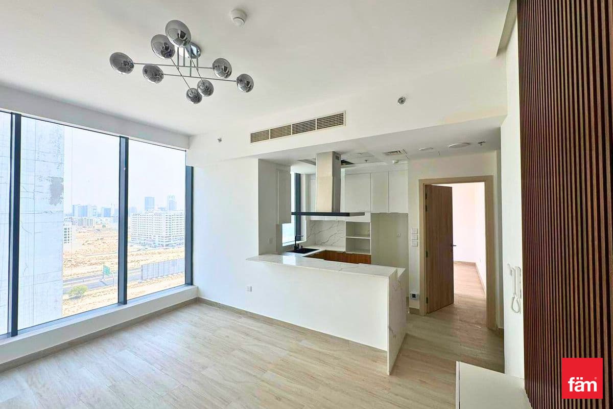 Vacant | Brand New | Genuine Resale | Spacious