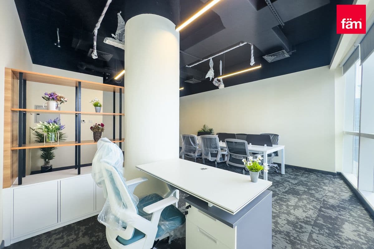 Rented Office With Lake View On Mid Floor