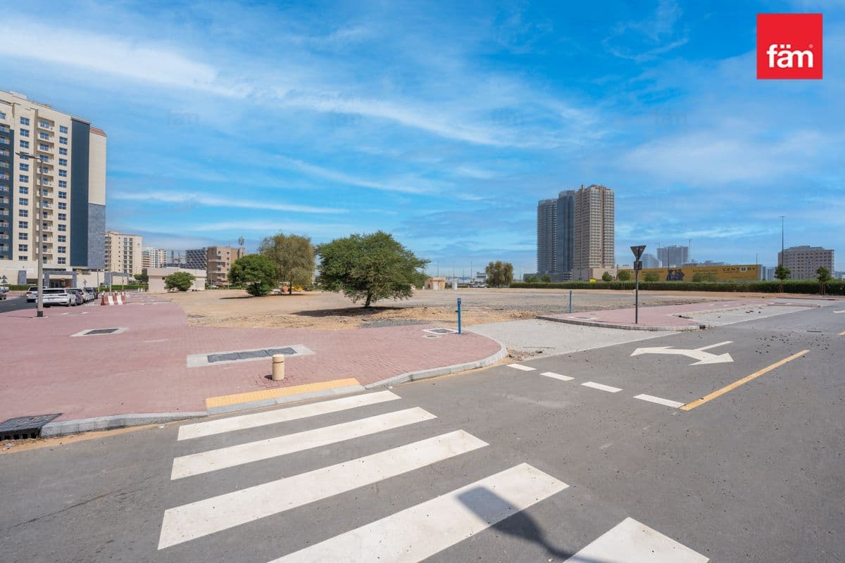 Liwan Multiple Plots For Sale | G+2 | Investment