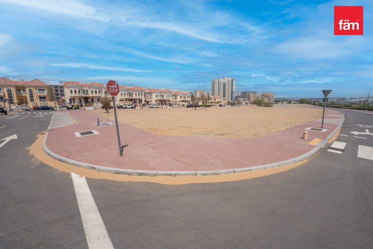 Prime Liwan Plots For Sale | Build 2 Units