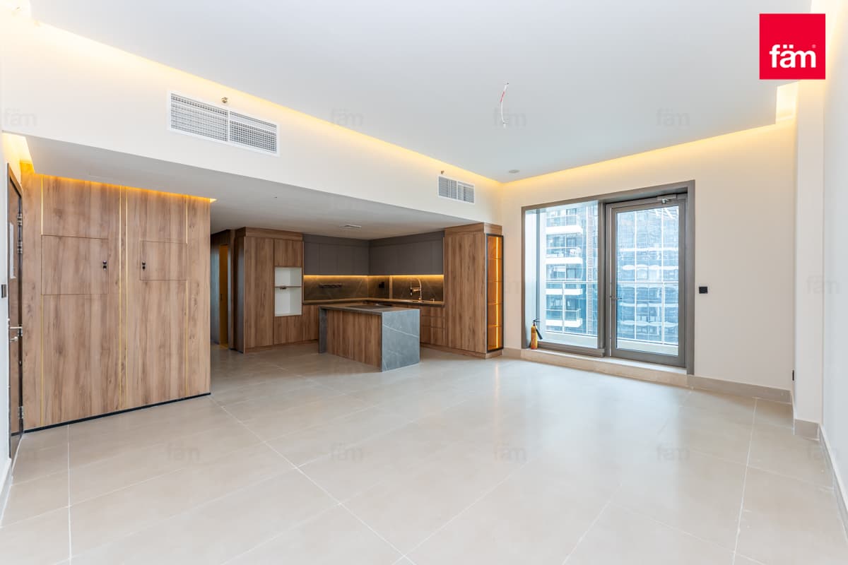 Prime Location | High Floor | Customized-Upgraded