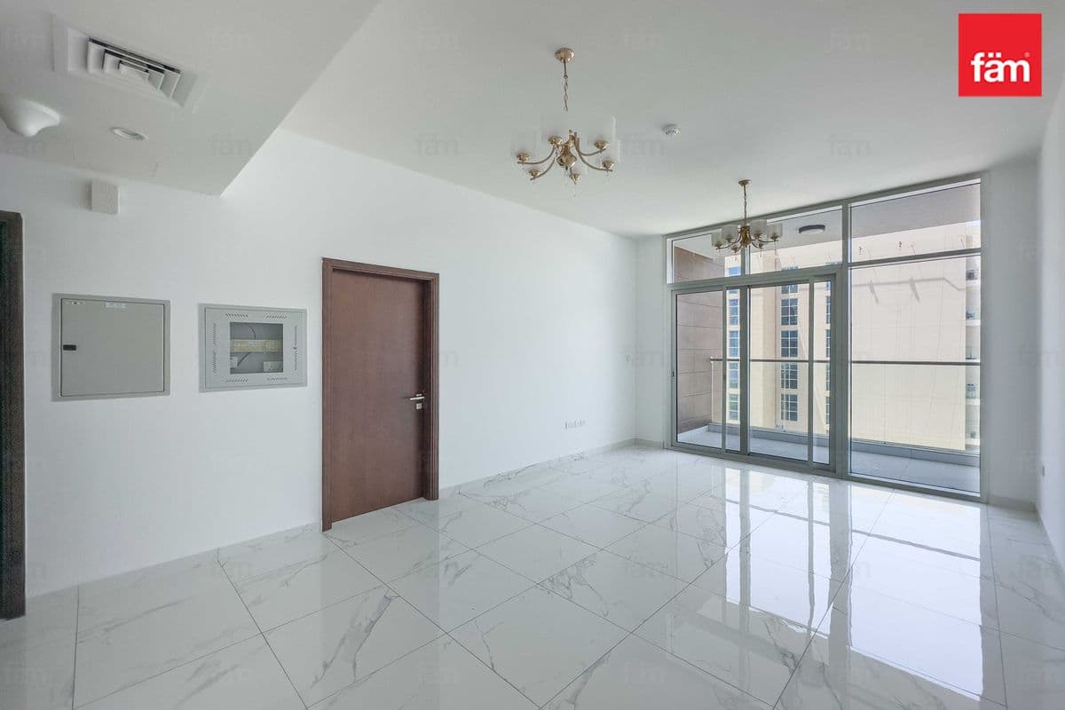 Spacious | Near Metro | High ROI
