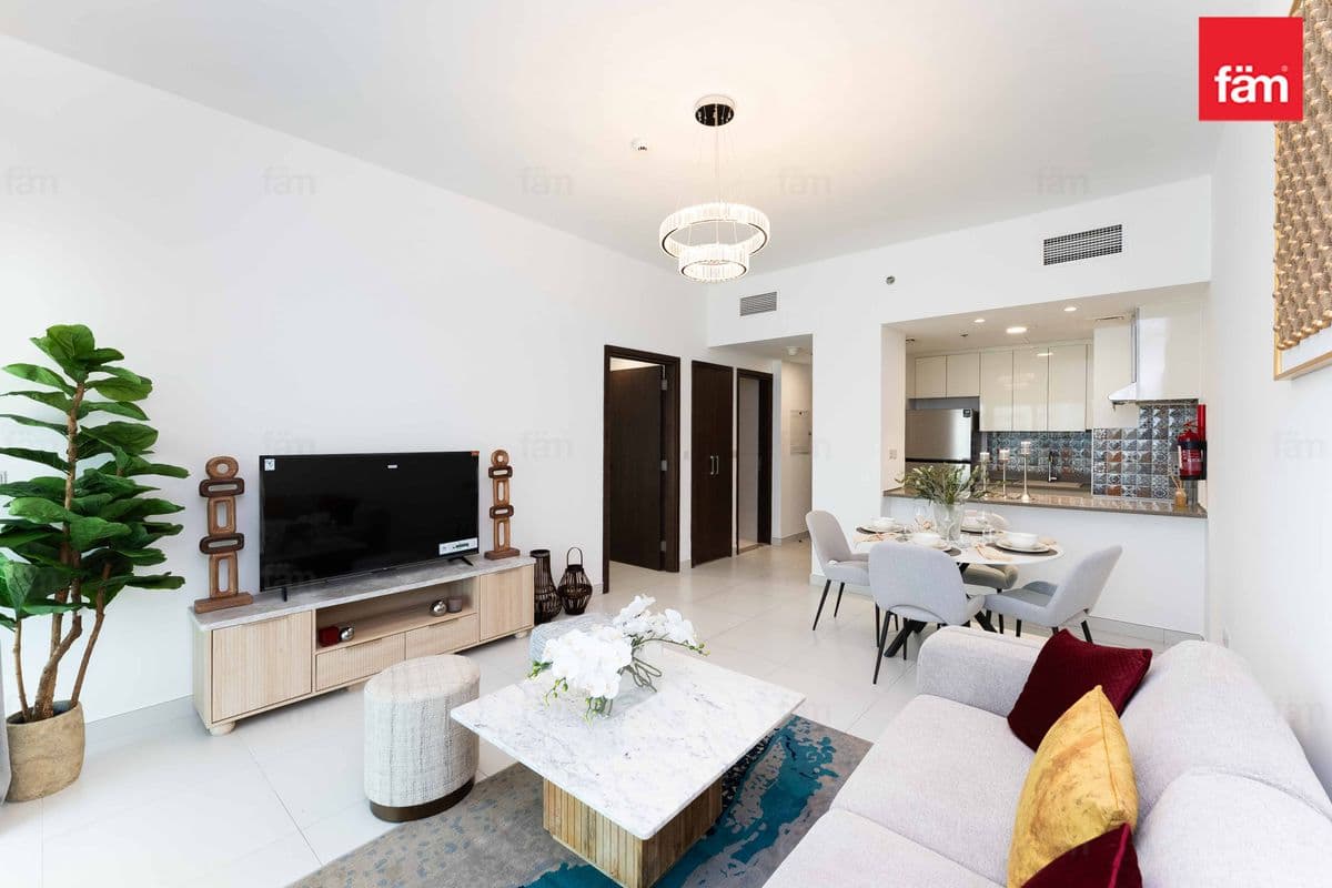 Bright And Spacious | Vacant | NO Agency Fee