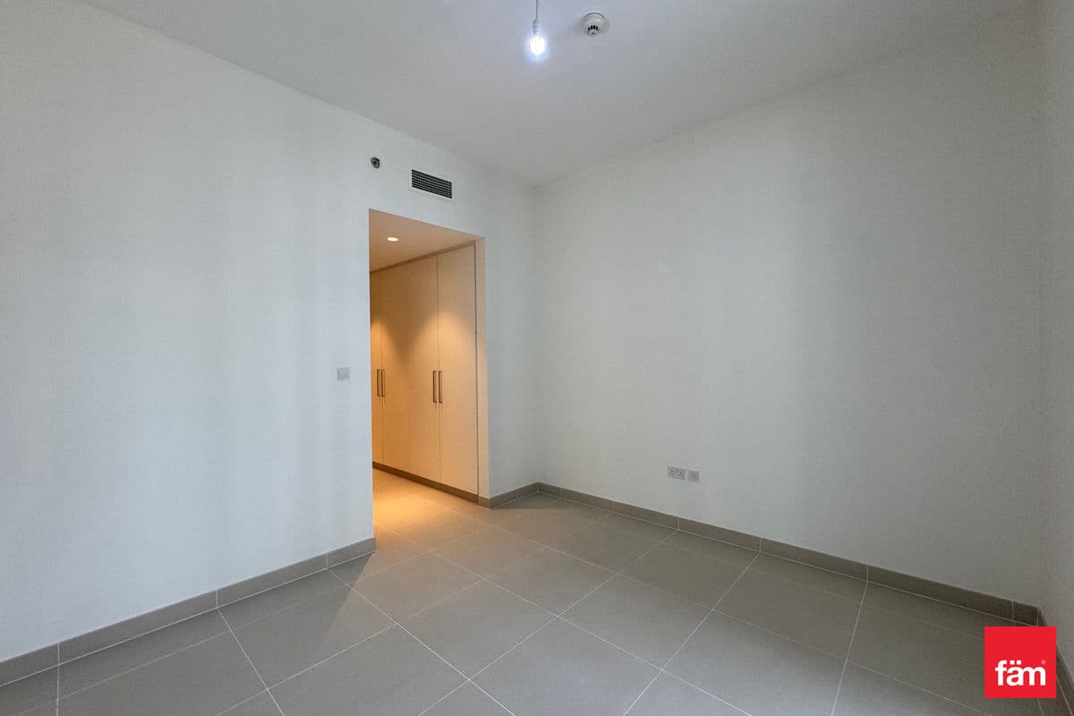 Prime Location | Vacant | Brand New | EMAAR