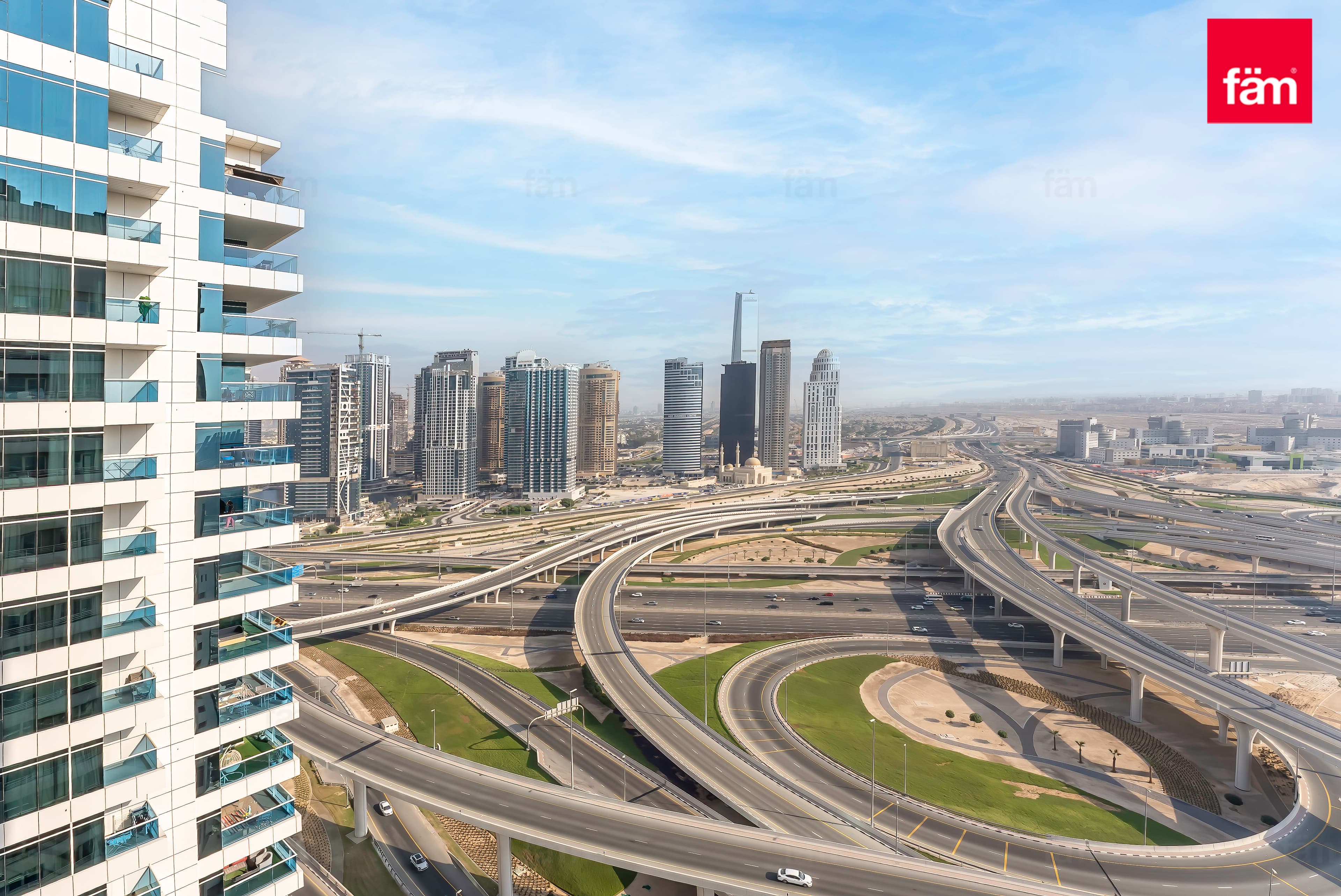 Upgraded / Vacant / Highfloor / Marina View
