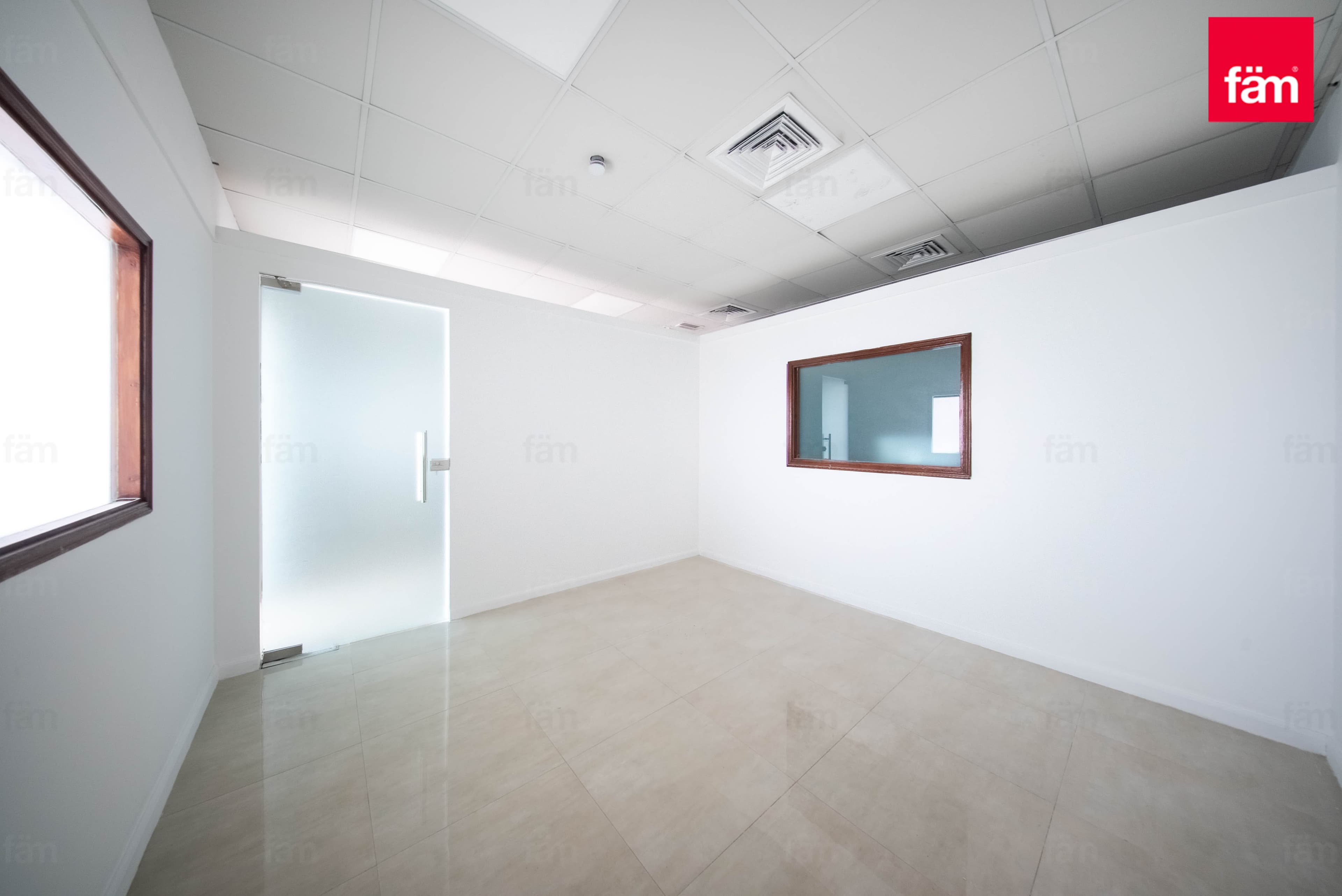 High Floor | Vacant | Community Expert