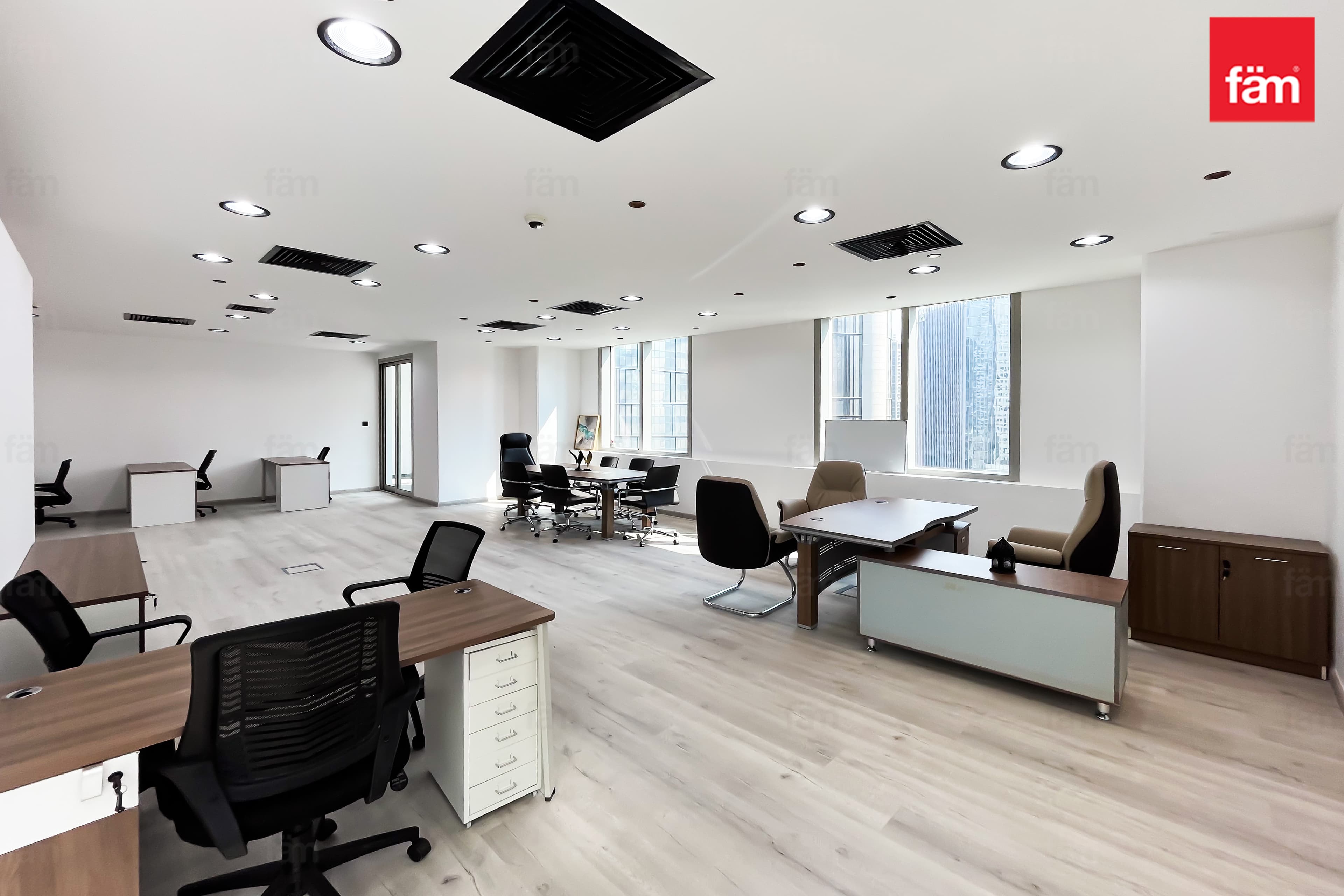 High Floor | Close To Metro | Community Expert