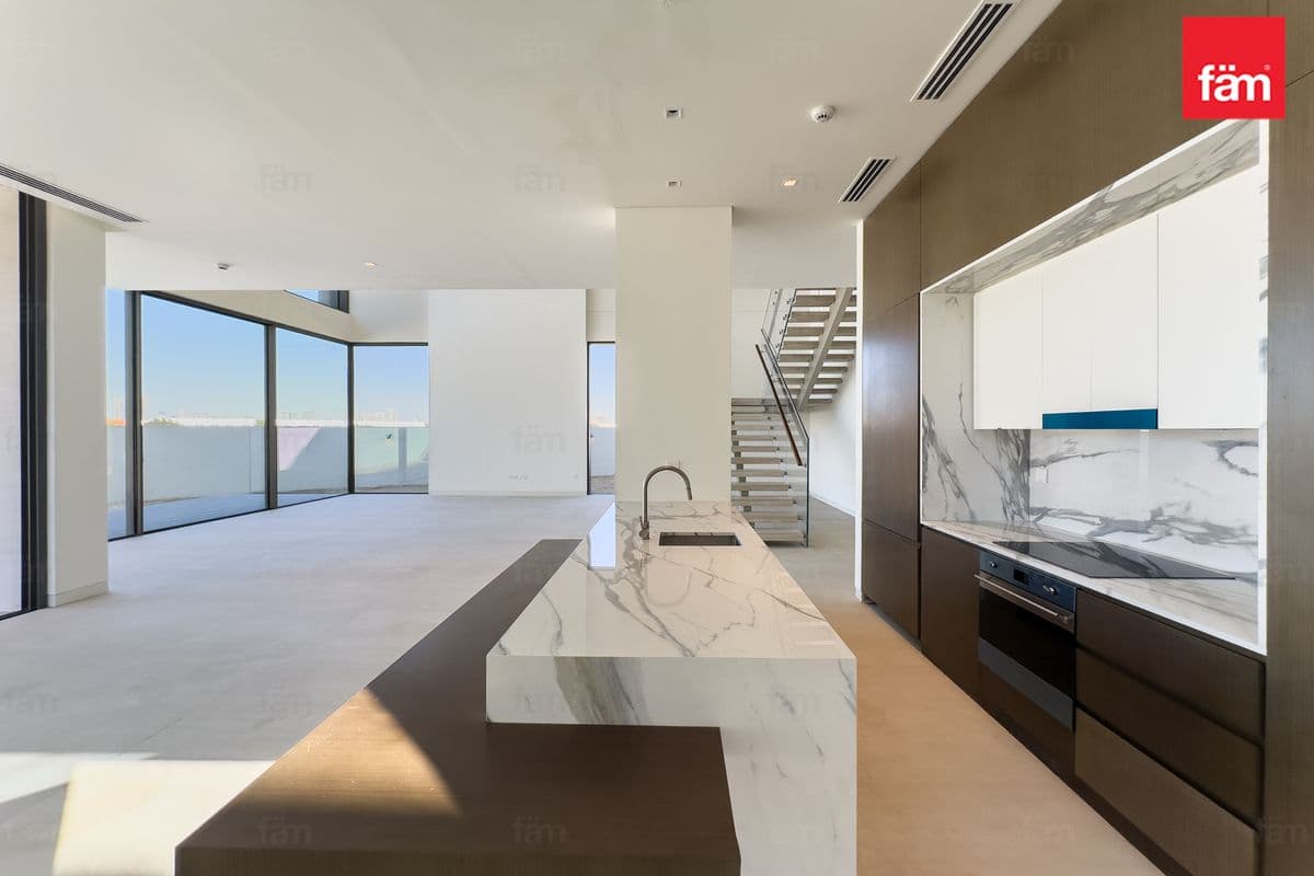 Super Deal | Facing Community| Single Row | Corner