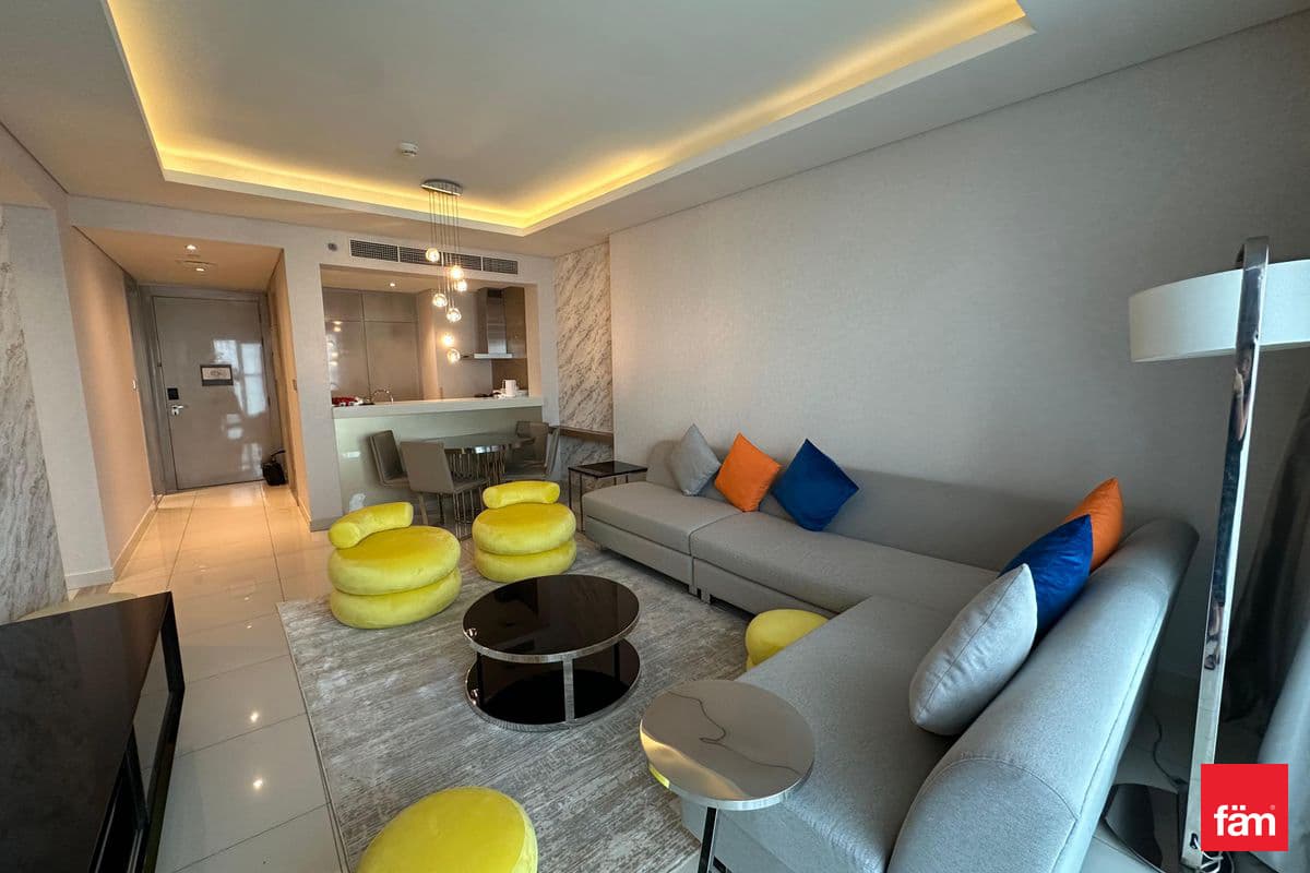 High Floor|  Upgraded |Canal View