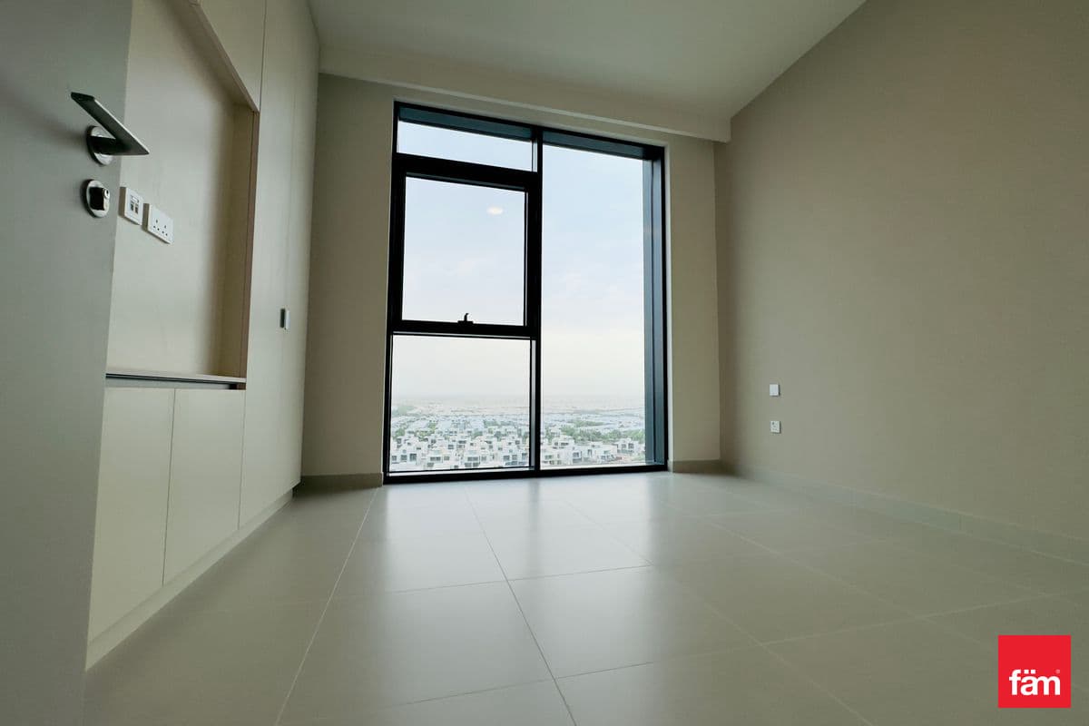 Brand New | Lagoon View | Ready To Move