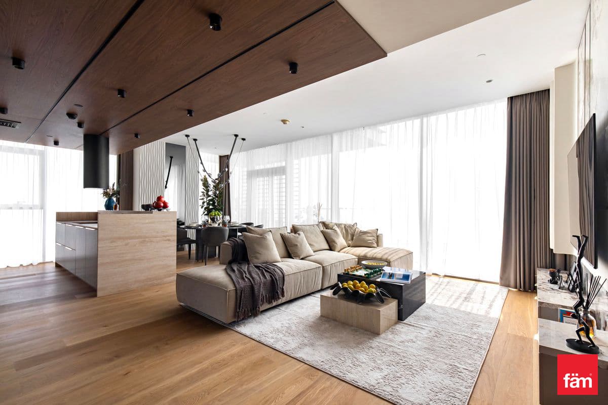 Upgraded  | High Floor | Sea View