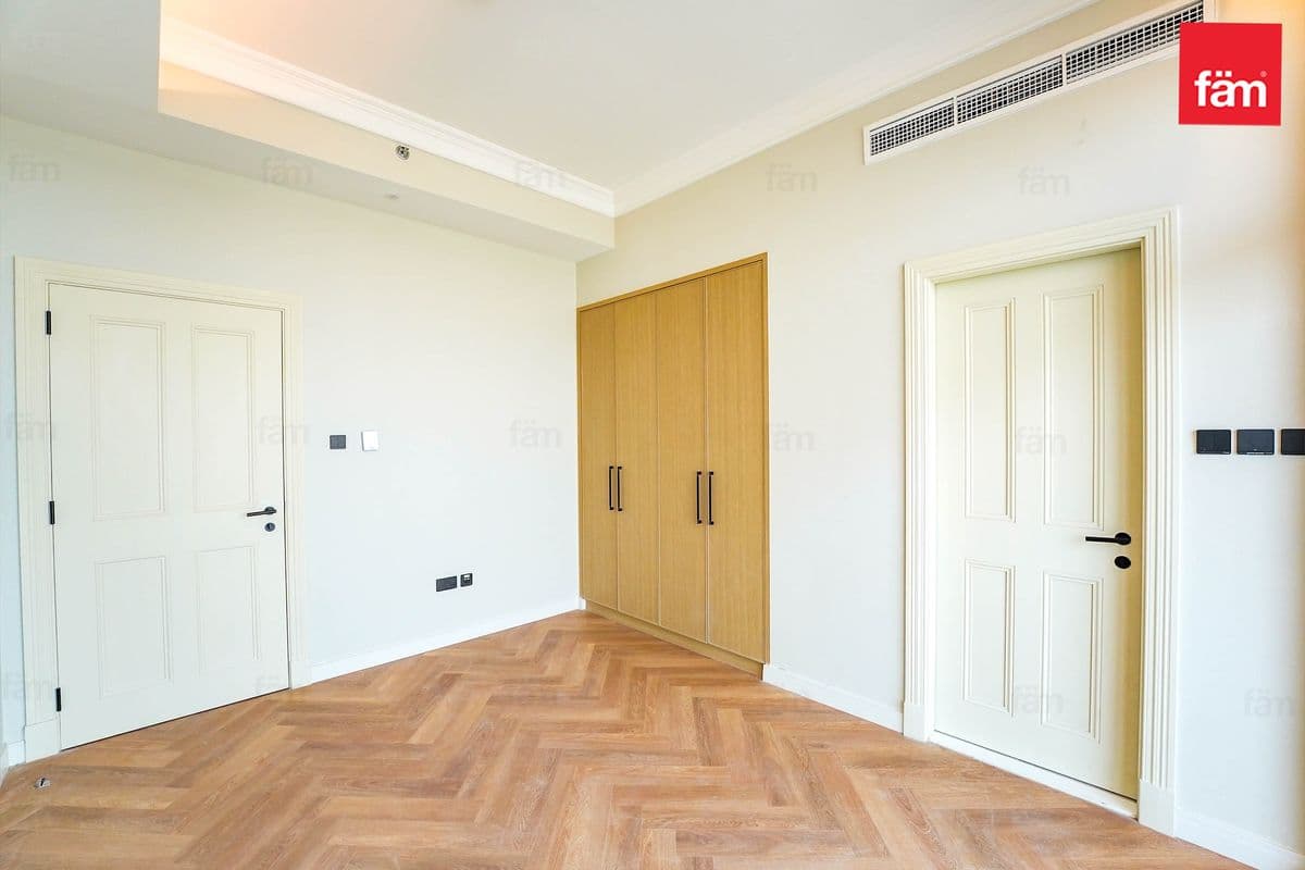 Spacious  | Burj View | Chiller-Free