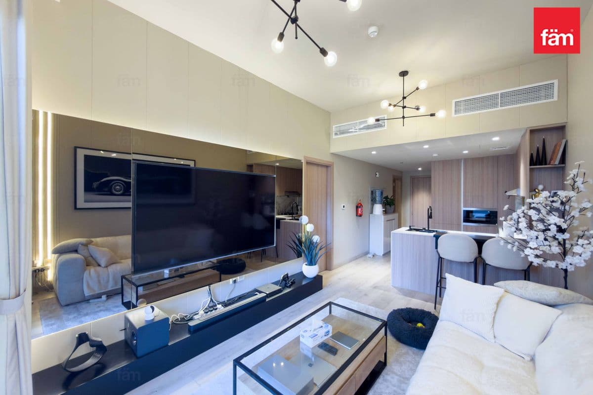 Furnished | Upgraded | Study Room | Pool View
