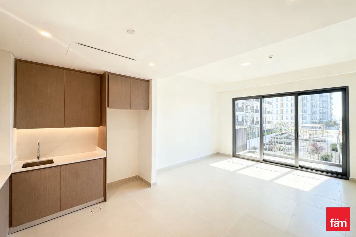 Pool View | New | Close To Mall | Top Amenities