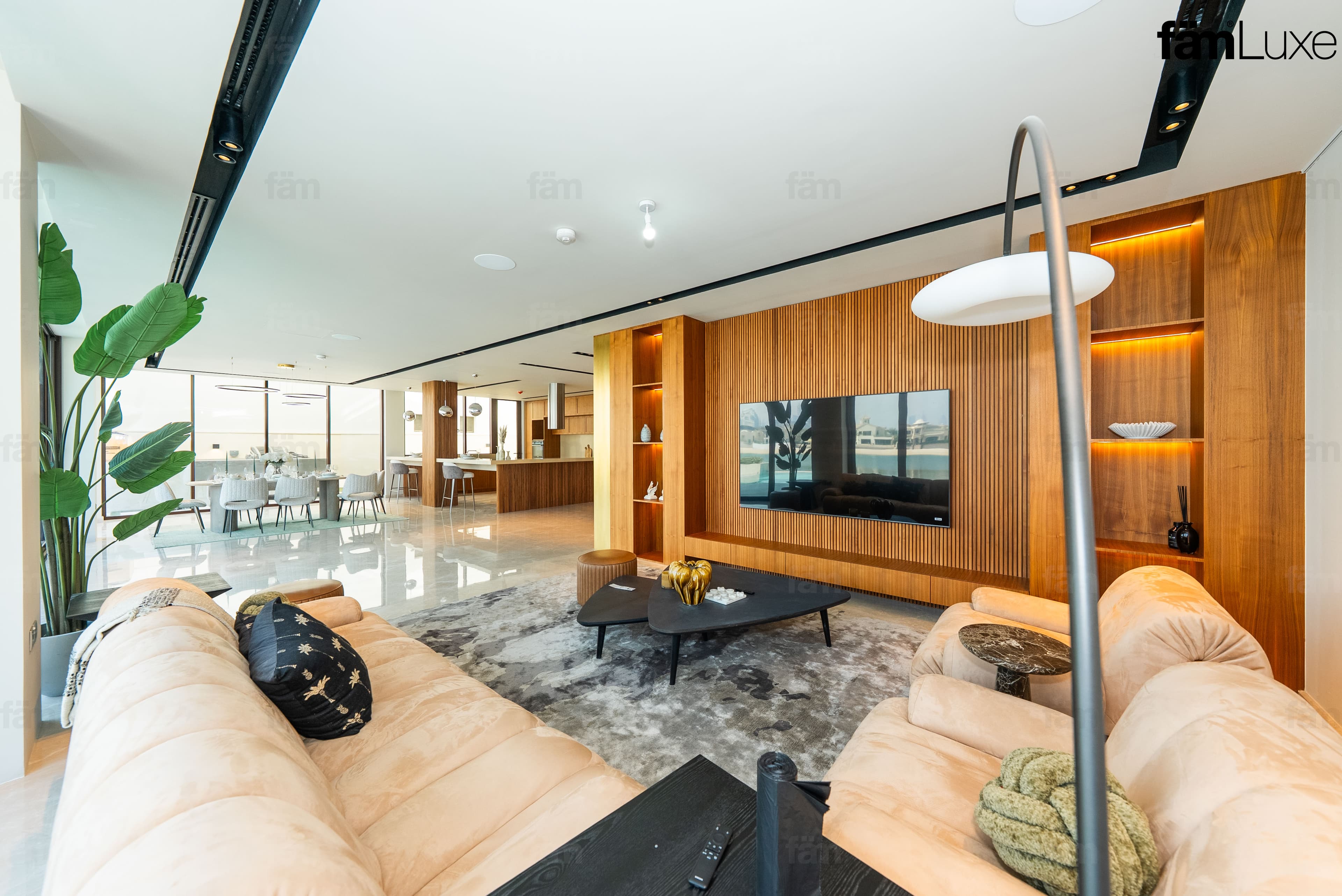 Palm Jumeirah G+2 Villa | 5 To 7 Bedrooms