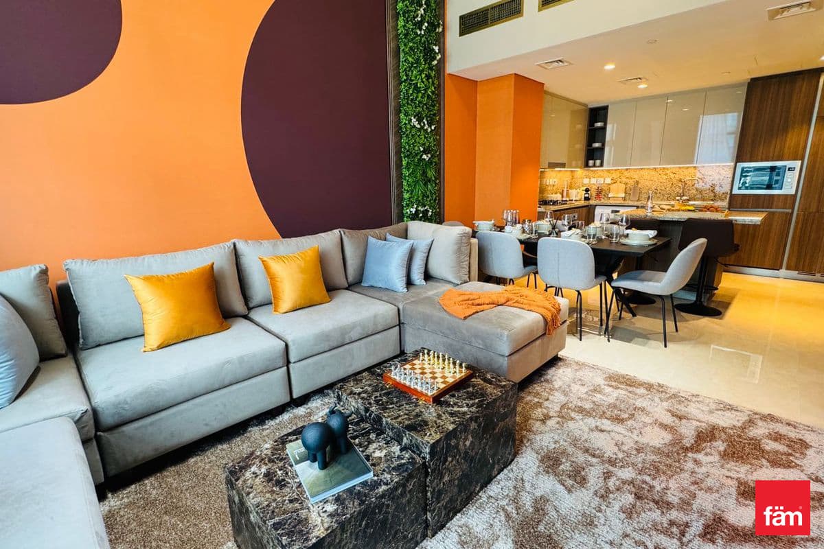 Furnished | Low Floor | Upgraded | Spacious