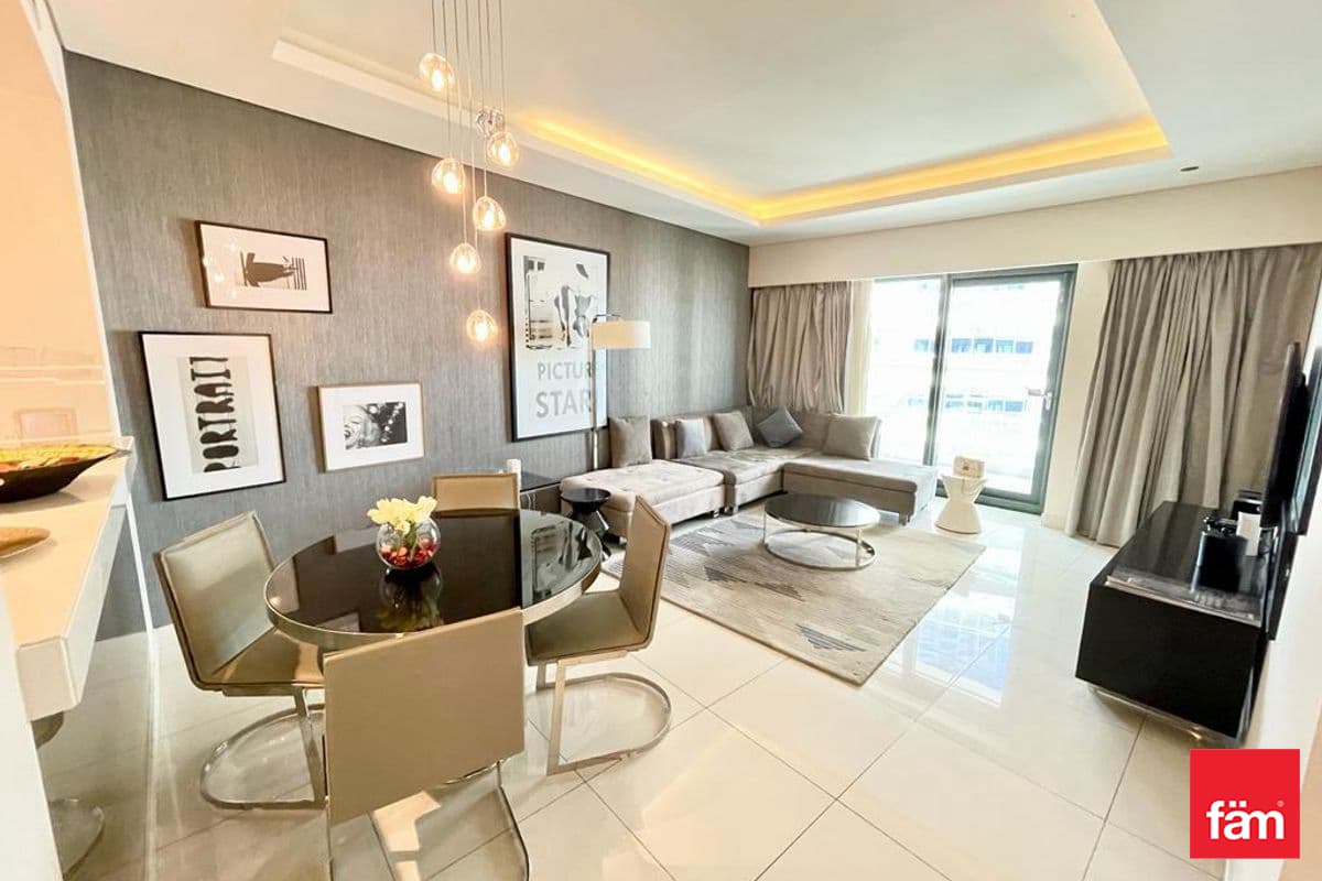 Very High Floor | Large Layout | Skyline View