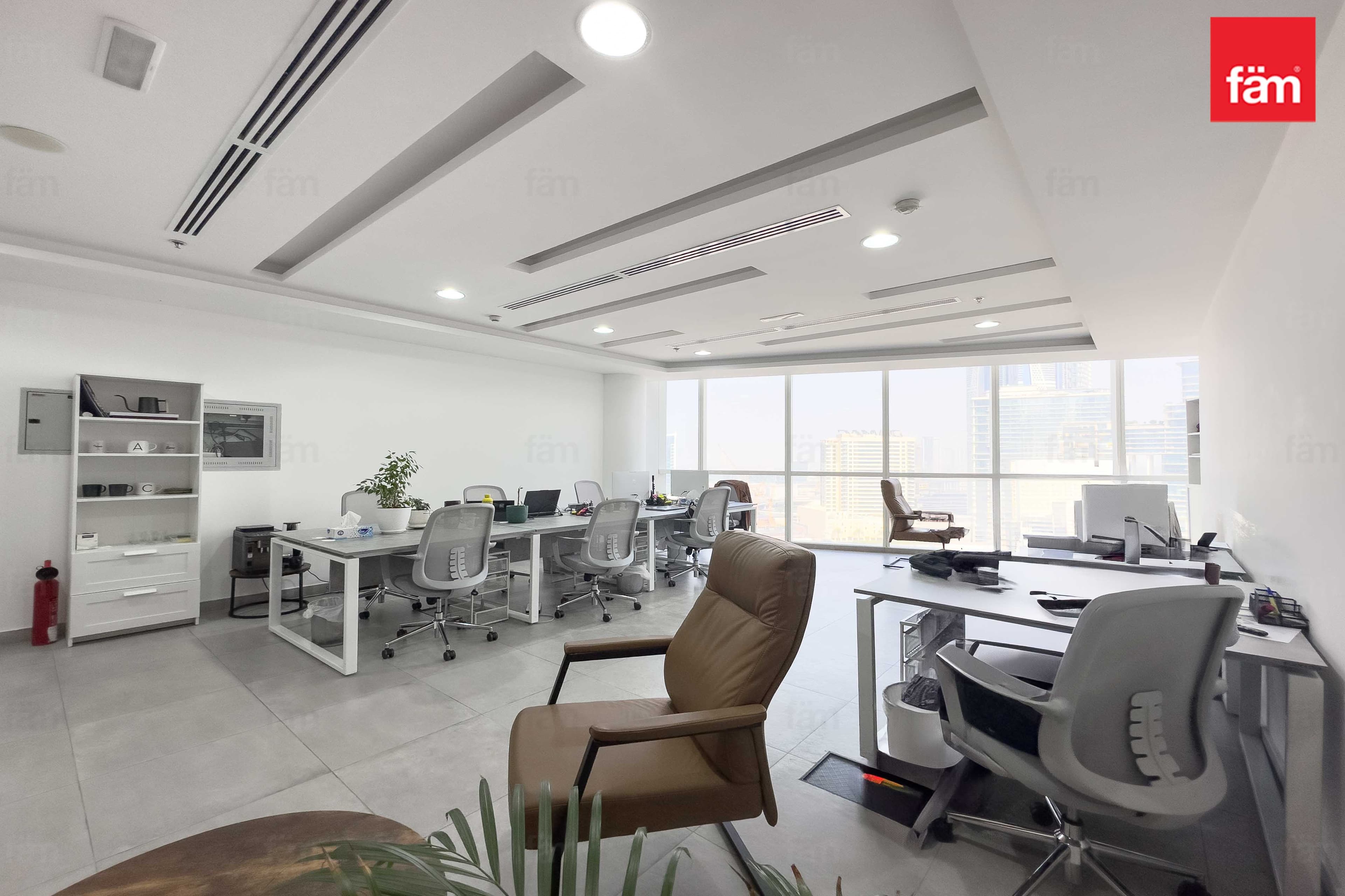Full Marasi Lake View Office On 16th Floor