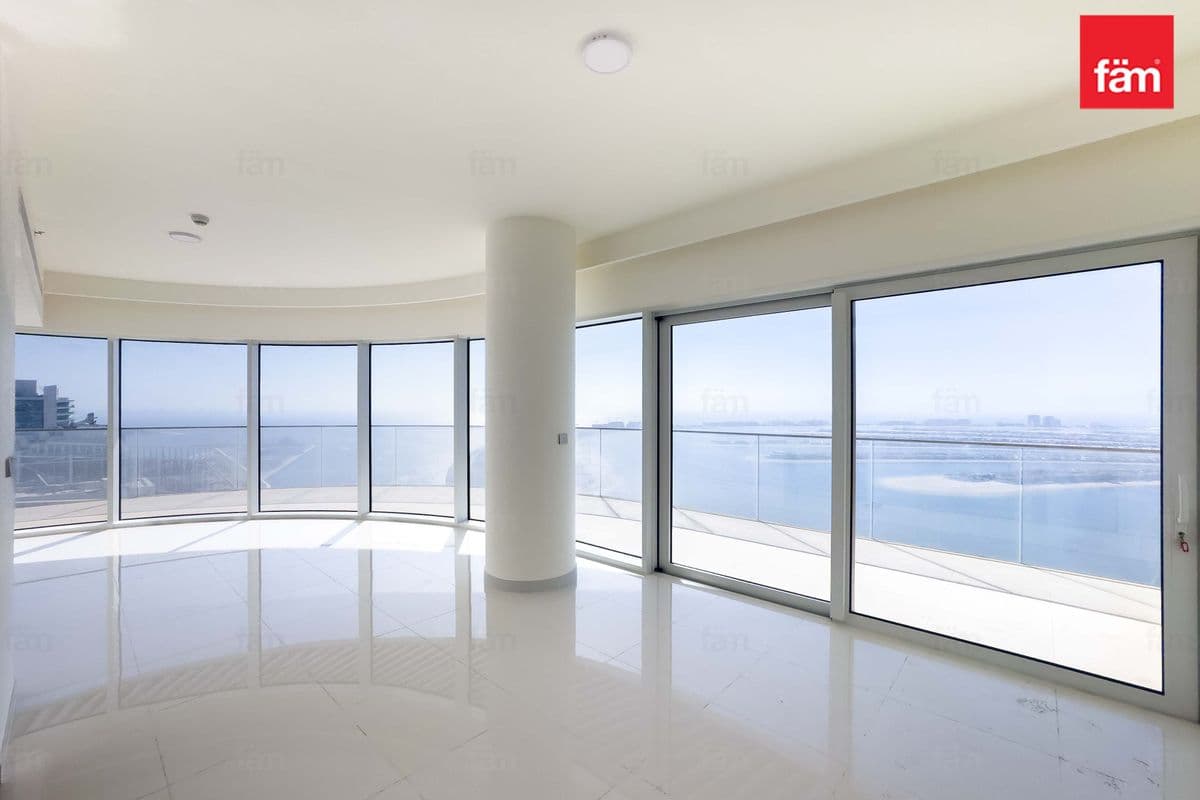 Full Palm Views | Curved Balcony | Grand Bleu
