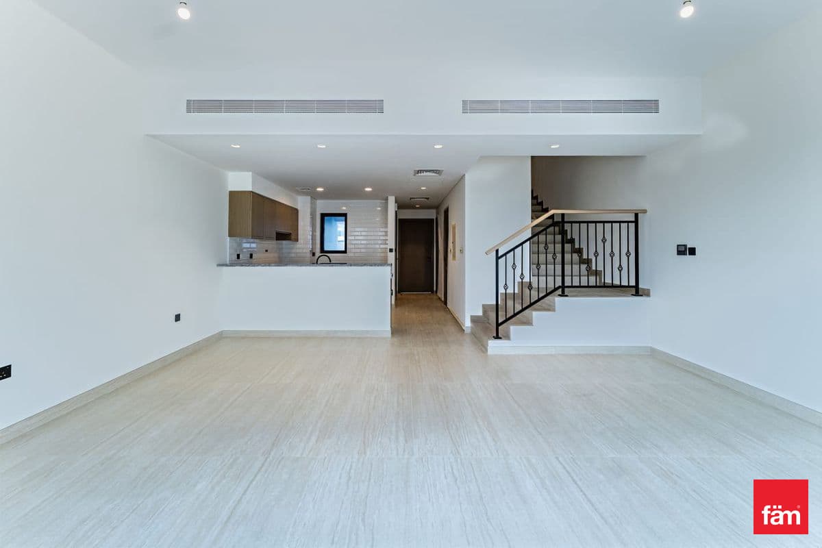 Single Row | Near Parks And Lagoon | Negotiable