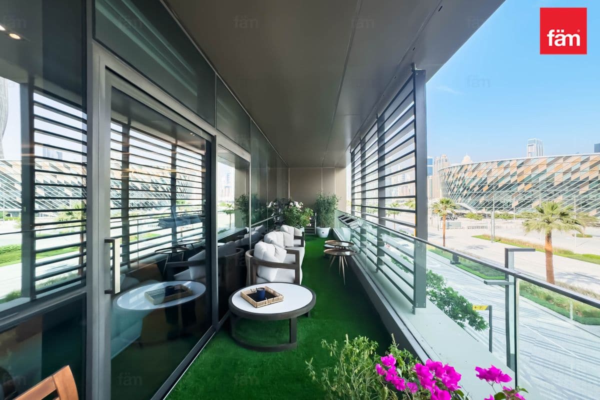 Upgraded 3 Bed+Maid | Skyline & Arena View