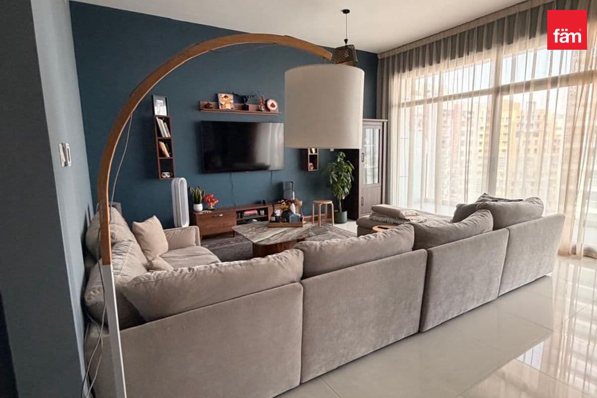 SPACIOUS | GREAT LOCATION | FULLY FURNISHED